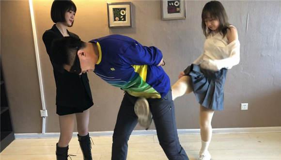 惩治变态摄影师