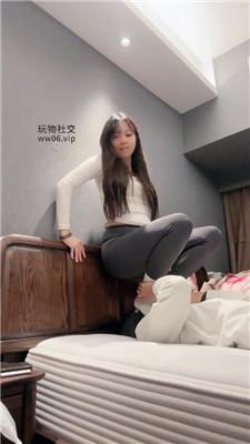 【猴歌】瑜伽裤坐脸/白袜脚踩虐 bf50440