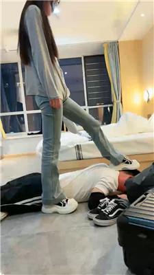 【西彤】重度虐打-舔脏鞋白棉袜 JS250515-8