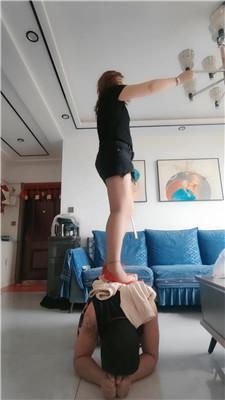 【李老师】戒尺虐打/全体重踩踏【双视角版】 JS250314-2