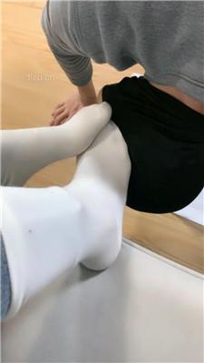 【肉肉】近距离白袜裸足恋足调-脚喂酸奶