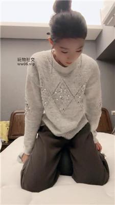 【伊未】坐脸窒息-白袜脚踩虐 bf50393