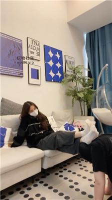 【香芋朱朱】骑马狗爬/重度sp/脚踩喂食/舔小白鞋白袜 JS250222-9