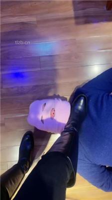 【毛绒月亮】长靴提档/抽耳光/踩踏闻白袜/脚插嘴