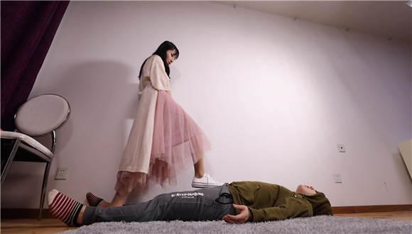 初九帆布鞋踩（未流出视频独家发布）