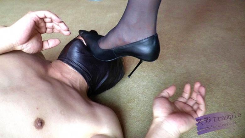 【冰时代精品】乐乐女神强迫舔鞋底虐打贱奴(强烈推荐) 【冰时代精品】乐乐女神强迫舔鞋底虐打贱奴(强烈推荐)