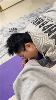 【埋汰】玉足蹂躏健身教练 JS250225-11