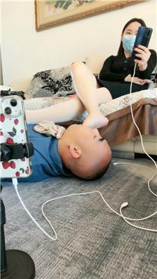 【西北傻子】丝袜高跟蹂躏踩狗脸 JS250318-6