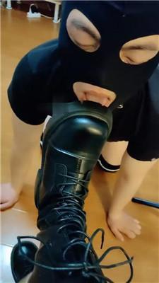 【冰女王】清理脏长靴/踢裆/虐乳滴蜡 JS250220-22