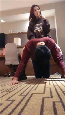 【伍玥】长靴踩虐/骑马/舔脏鞋底