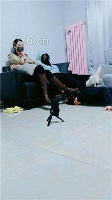 【文文文文】双S素人-跪舔脏鞋底/长靴踩狗/闻鞋【双视角版】