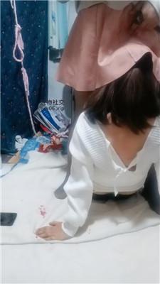 【伪娘和人妻】黑丝虐杀蓬头垢面的狗 JS250122-7