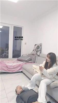 【开发大神】强迫磕头犯贱-舔脏鞋底 JS250329-24