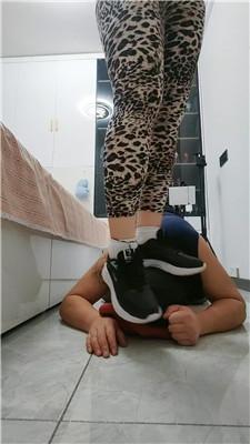 【李老师】运动鞋白袜踩踏【双视角版】 JS250309-3