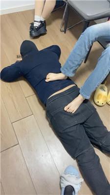 【拉面】3S-素人学生主-臭脚丫踩踏【双视角版】 JS250304-19