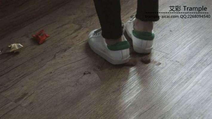 喝美女原味洗脚水