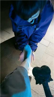 【小玖】户外公开处刑跟踪狂 JS250410-29