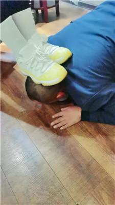 【西北傻子】学生主-脏鞋白袜茶室玩虐老板/雪地训 bf49050