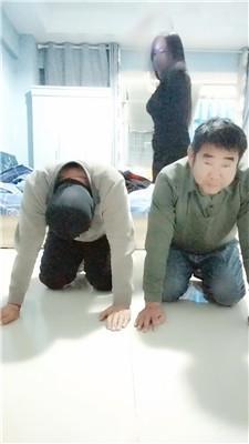 【沐颜】父子奴-重度鞭打/狗舌舔脏地板【双视角版】 JS250109-1