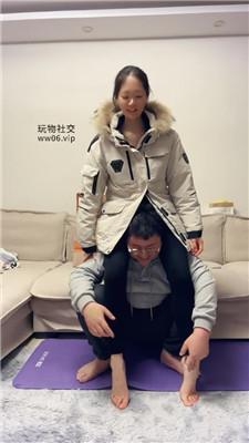 【埋汰】冲锋衣女神玉足蹂躏虐 JS250208-24