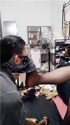 【心魔】寂寞少妇的脚下奴 JS250210-7