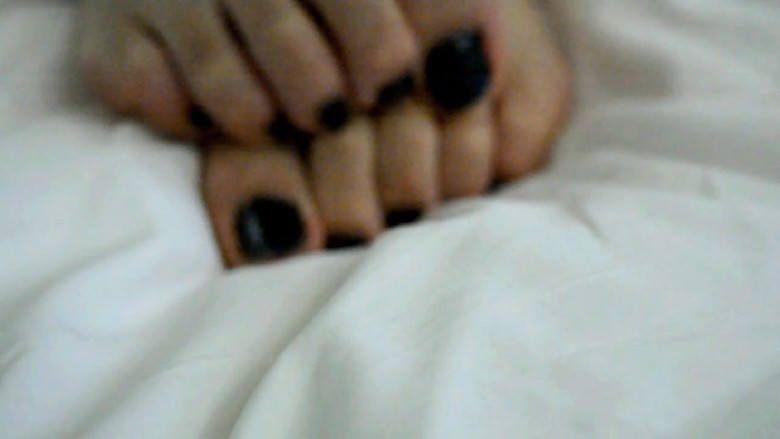 『奴隶岛』—萱萱玉足下的呼吸控制+POV