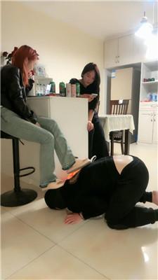 【傲雪】双S-姐妹花-捆绑强制喝圣水 JS250316-25