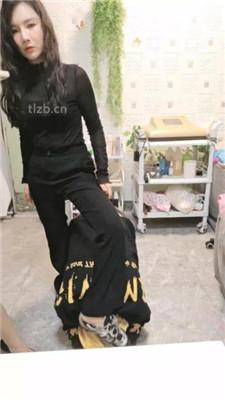 【木子大大】3S美容院调奴-骑脖/舔脏鞋臭脚/踢踹【三视角版】