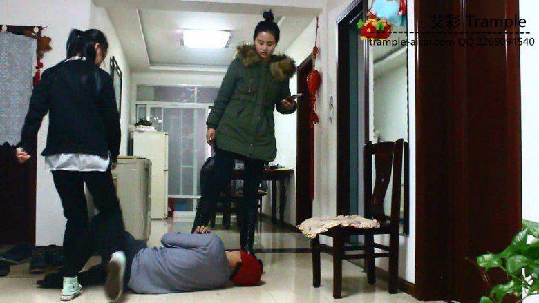 侑主！媛媛！出演收服嚣张的班主任（终）骑乘踩脸！