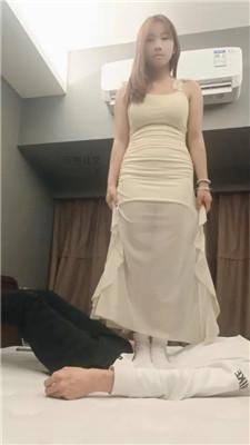 【肉肉sama】骑马-坐脸窒息-白袜诱惑 bf50128