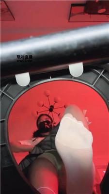 【回眸】灯4脚厕羞辱全家    250426-11