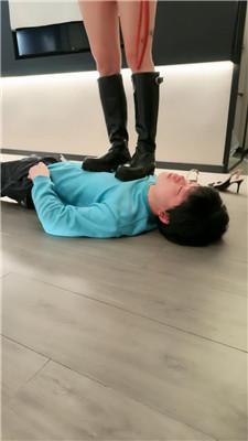 【梦涵】重度鞭打-长靴白袜踢踹 bf50056