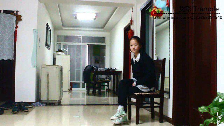 侑主！媛媛！出演收服嚣张的班主任（终）骑乘踩脸！