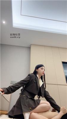 【领主】腿绞窒息/耐克鞋白袜虐 bf50483