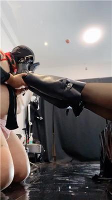 【倪小主】长靴女警官刑讯逼供 bf52435