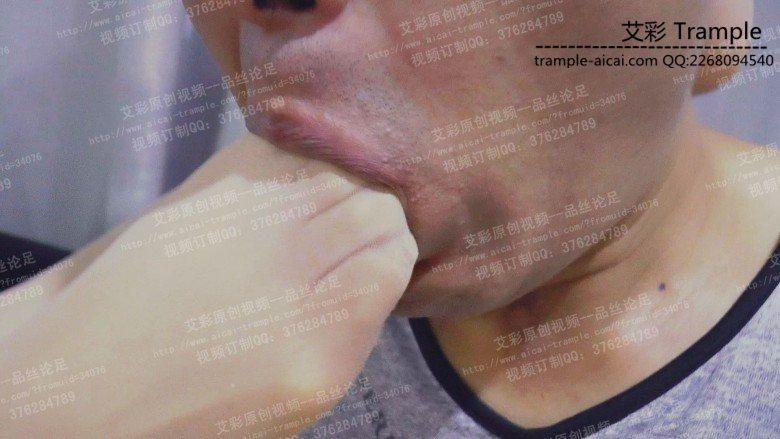 辛迪女王初调脚奴 辛迪女王初调脚奴