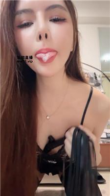 【玉兔】丝袜口水圣水炸    250315-26