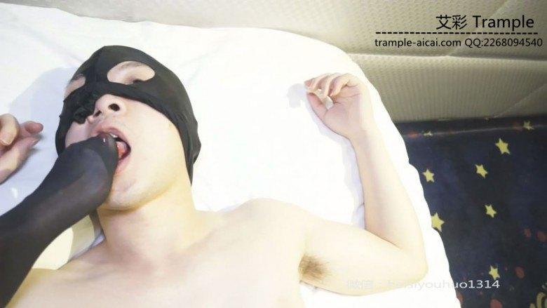 销售文员穿原味黑丝坐脸窒息