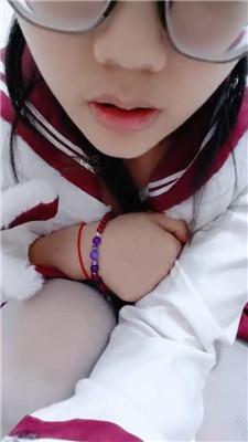 【广西木木】学生妹妹的皮靴jk乳母场    250203-2