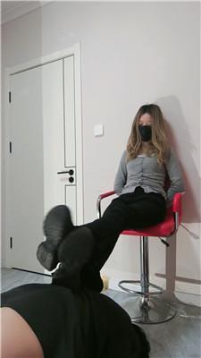 【诗琪】抽耳光/运动鞋踩踏 JS250309-8