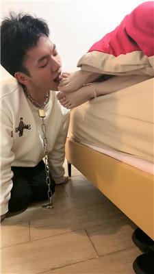 【薇薇】伺候起床-舔脚吃早餐 JS250223-27