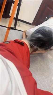 【训犬师】白袜脚踩虐女神犬 JS250423-28