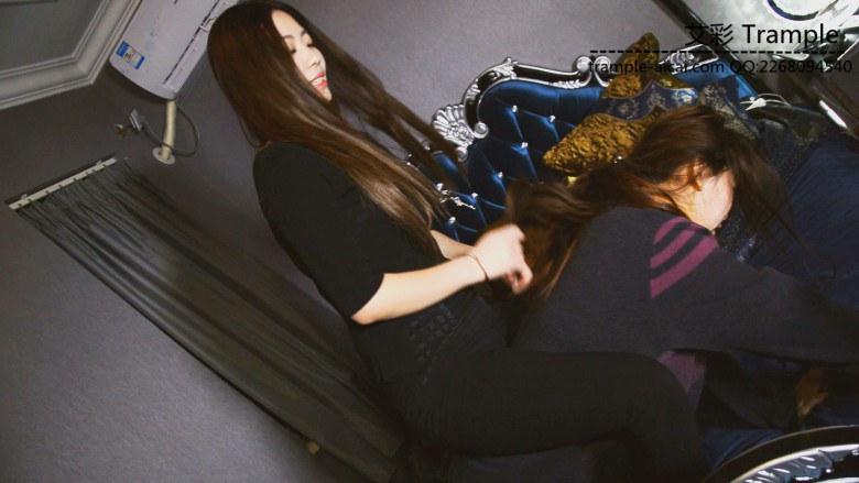 小三欺凌正室当狗做马