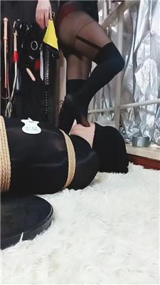 【潘西】捆绑堵嘴插嘴踩虐【双视角版】 JS250206-19