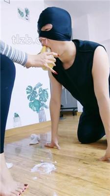 【护短】跪舔原味白袜脚/舔酸奶