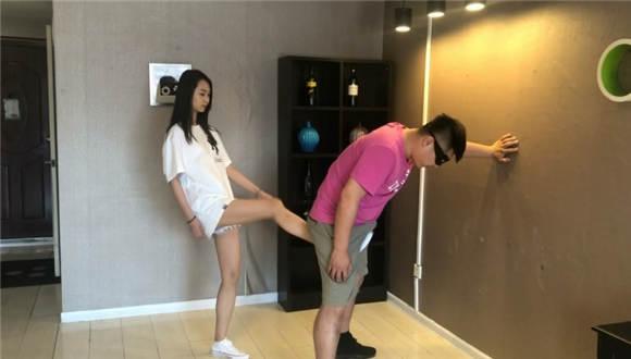 拒绝美女追求的下场