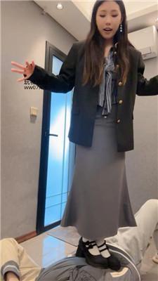 【狗哥】路边开发调-高跟皮鞋白袜踩 bf50863