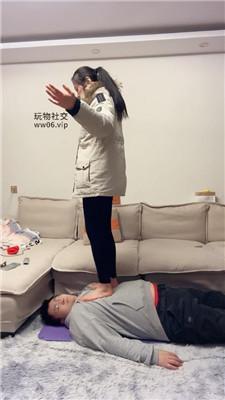 【埋汰】冲锋衣女神玉足蹂躏虐 JS250208-24