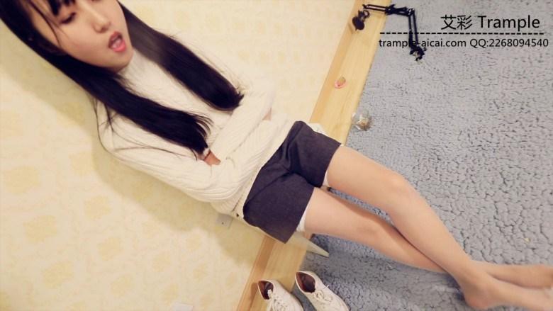 女巨人透明丝袜pov