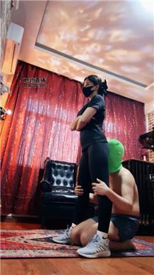 【冷颜】运动后原味鞋袜虐绿帽 bf51105